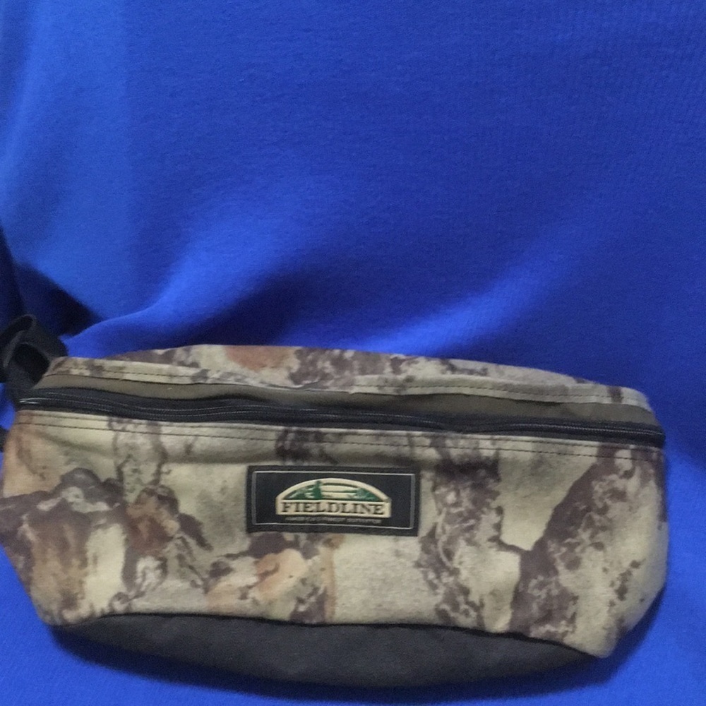 FINAL MARKDOWN FIELDLINE Camo Waist/Shoulder Fanny Pack